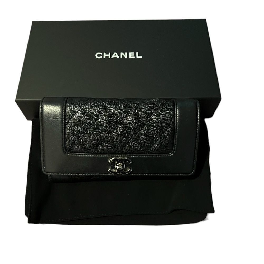 Chanel gusset flap wallet